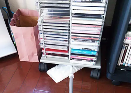 フローリングのホコリ取り3